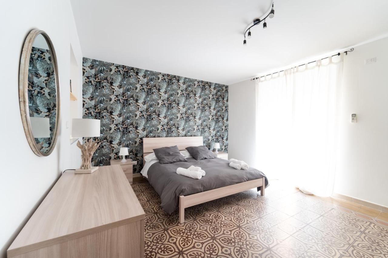 Historic Center Apartment - Catania Stays Eksteriør billede